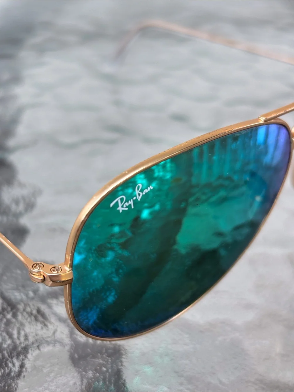 Vintage Ray-Ban RB3025 Style Gold Aviator Sun Glasses